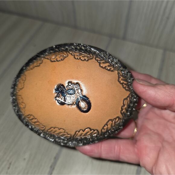 Vtg Tooled Brown Leather Motorcycle Belt Buckle Oval Embossed Western 4" Biker - Picture 5 of 5